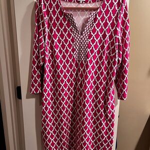 Crown & Ivy pink and white medallion print dress